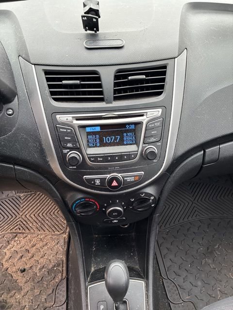 Used 2017 Hyundai Accent SE image 42