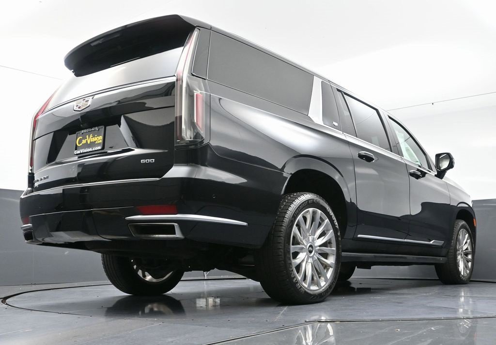 Used 2023 Cadillac Escalade ESV Premium Luxury image 60