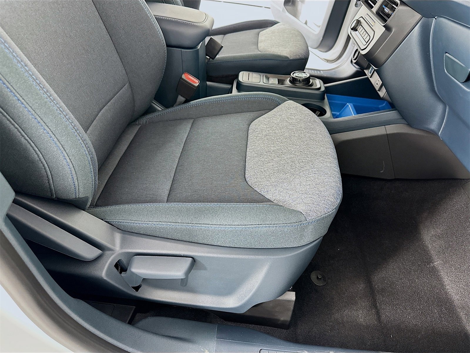 New 2025 Ford Maverick XLT w/ Equipment Group 301A image 29