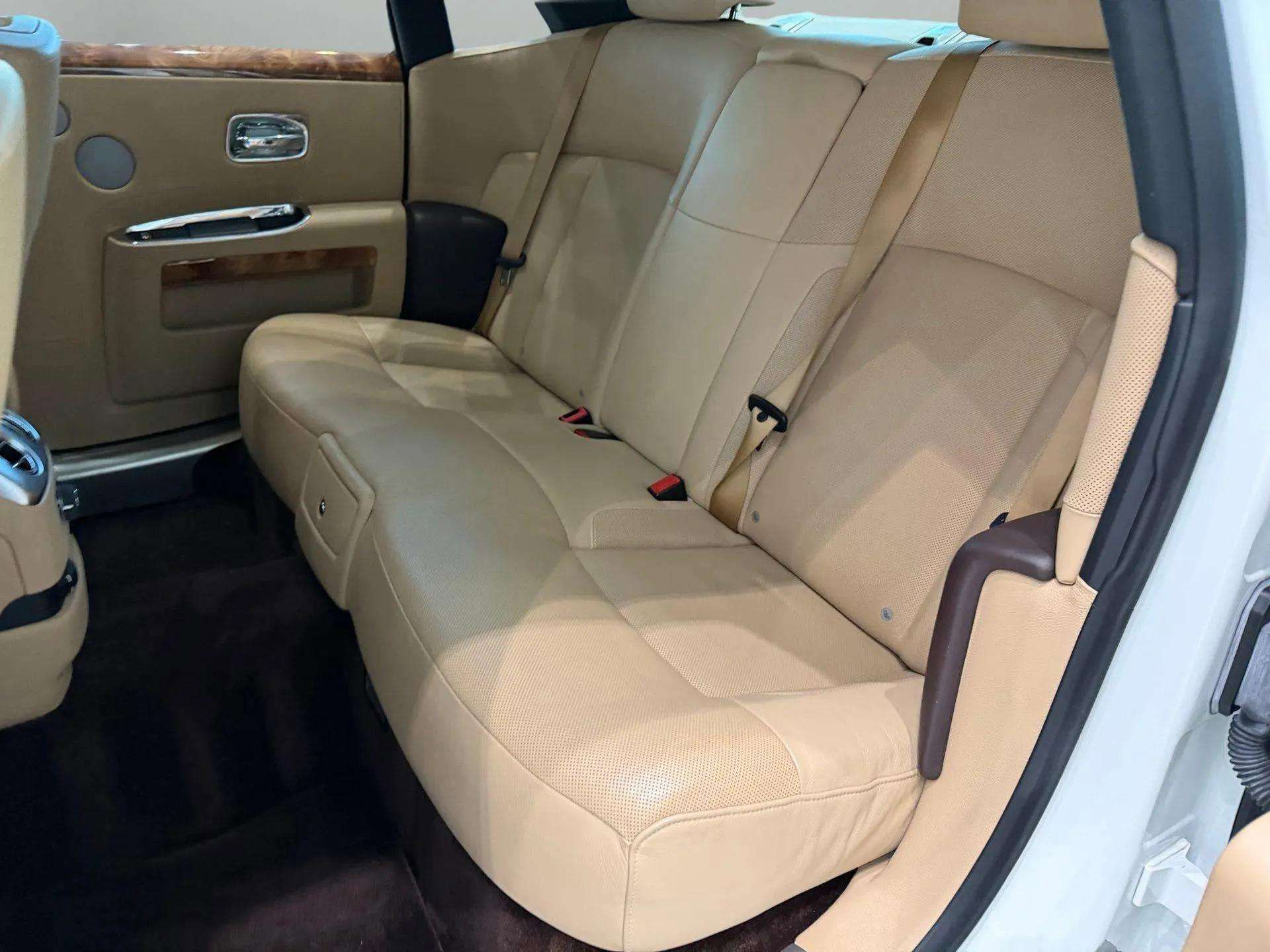 Used 2012 Rolls-Royce Ghost image 25