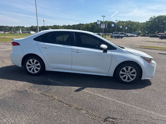 Used 2022 Toyota Corolla LE image 7