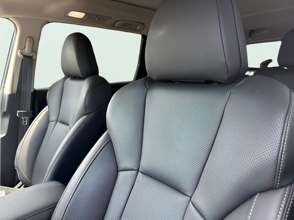 Certified 2025 Subaru Ascent Touring AWD/4WD image 13
