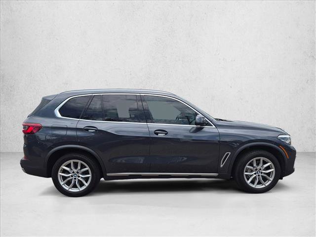 Used 2019 BMW X5 xDrive40i w/ Convenience Package AWD/4WD image 3