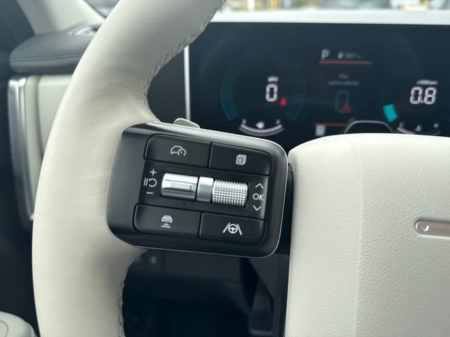 Used 2025 Hyundai Santa Fe SEL AWD/4WD image 28