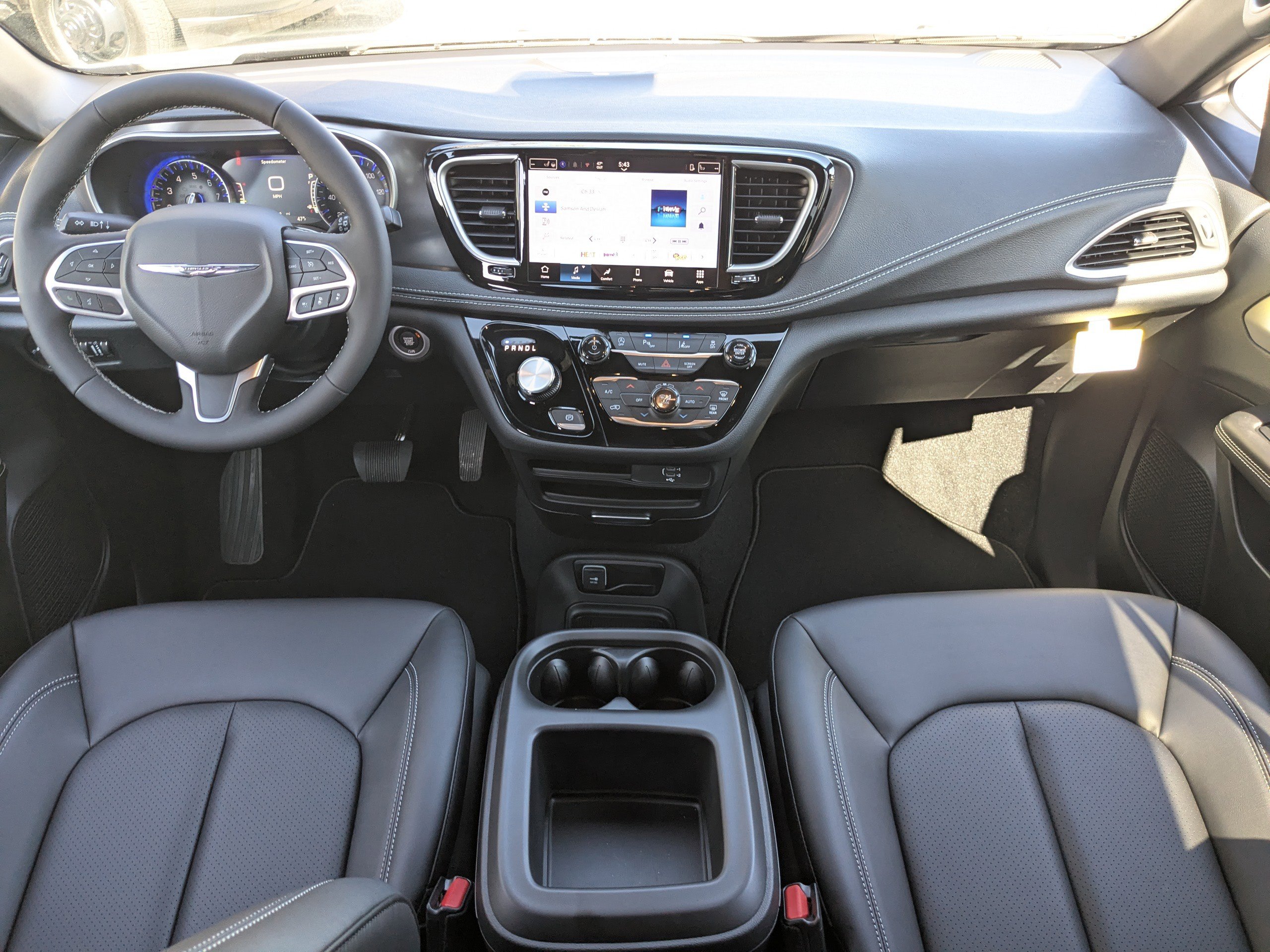 New 2026 Chrysler Pacifica Select image 14