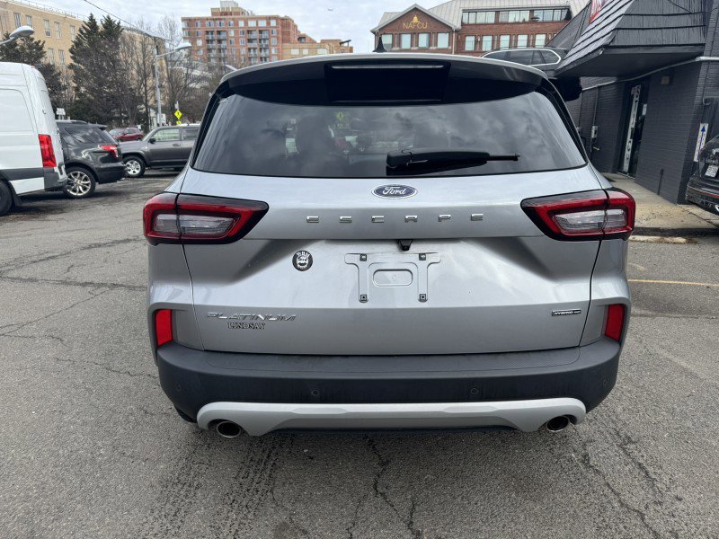 Used 2023 Ford Escape Platinum image 9