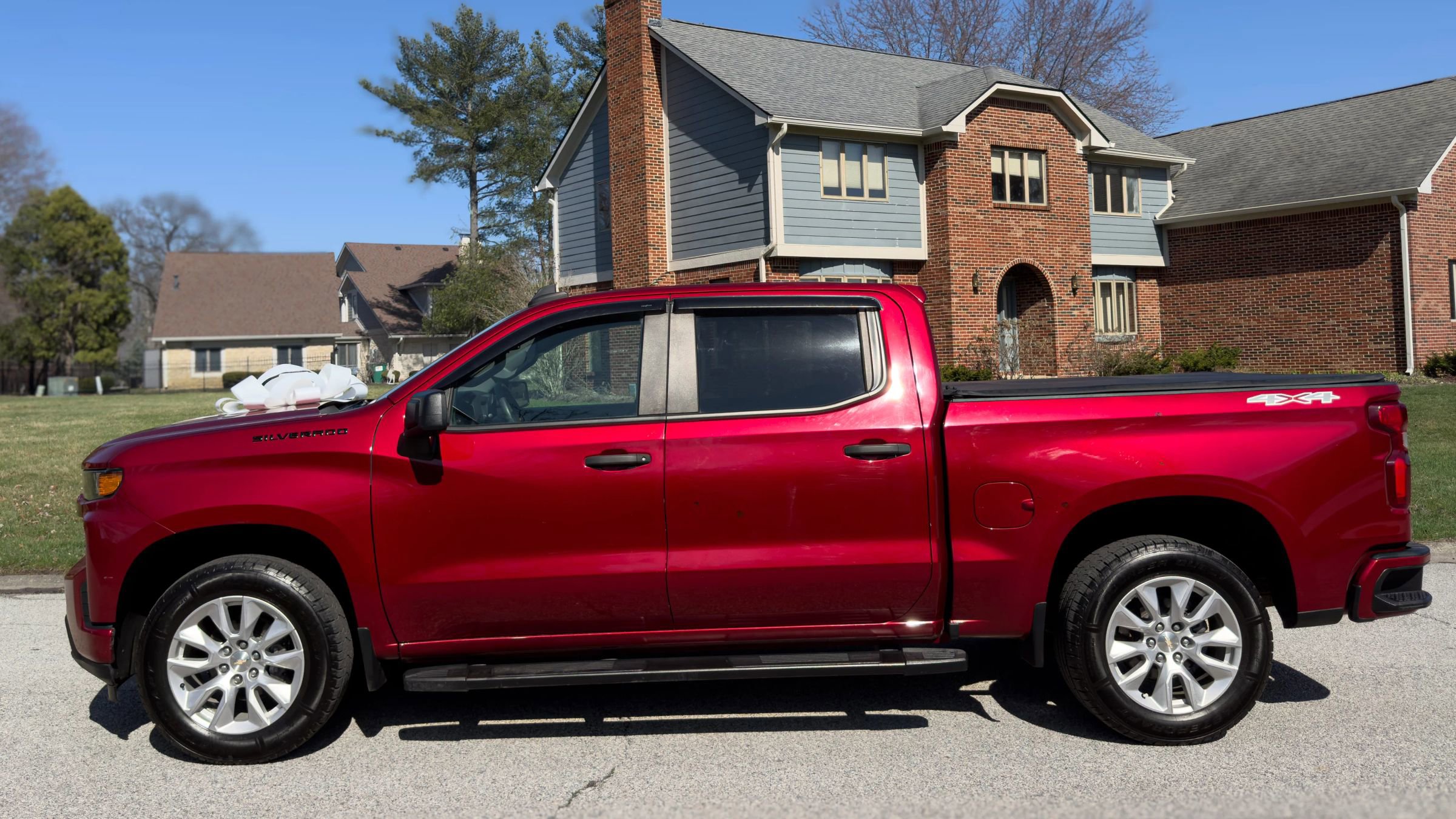 Used 2022 Chevrolet Silverado 1500 Custom w/ LPO, Dark Essentials Package AWD/4WD image 4