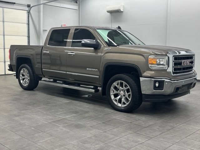 Used 2015 GMC Sierra 1500 SLT w/ SLT Crew Cab Value Package