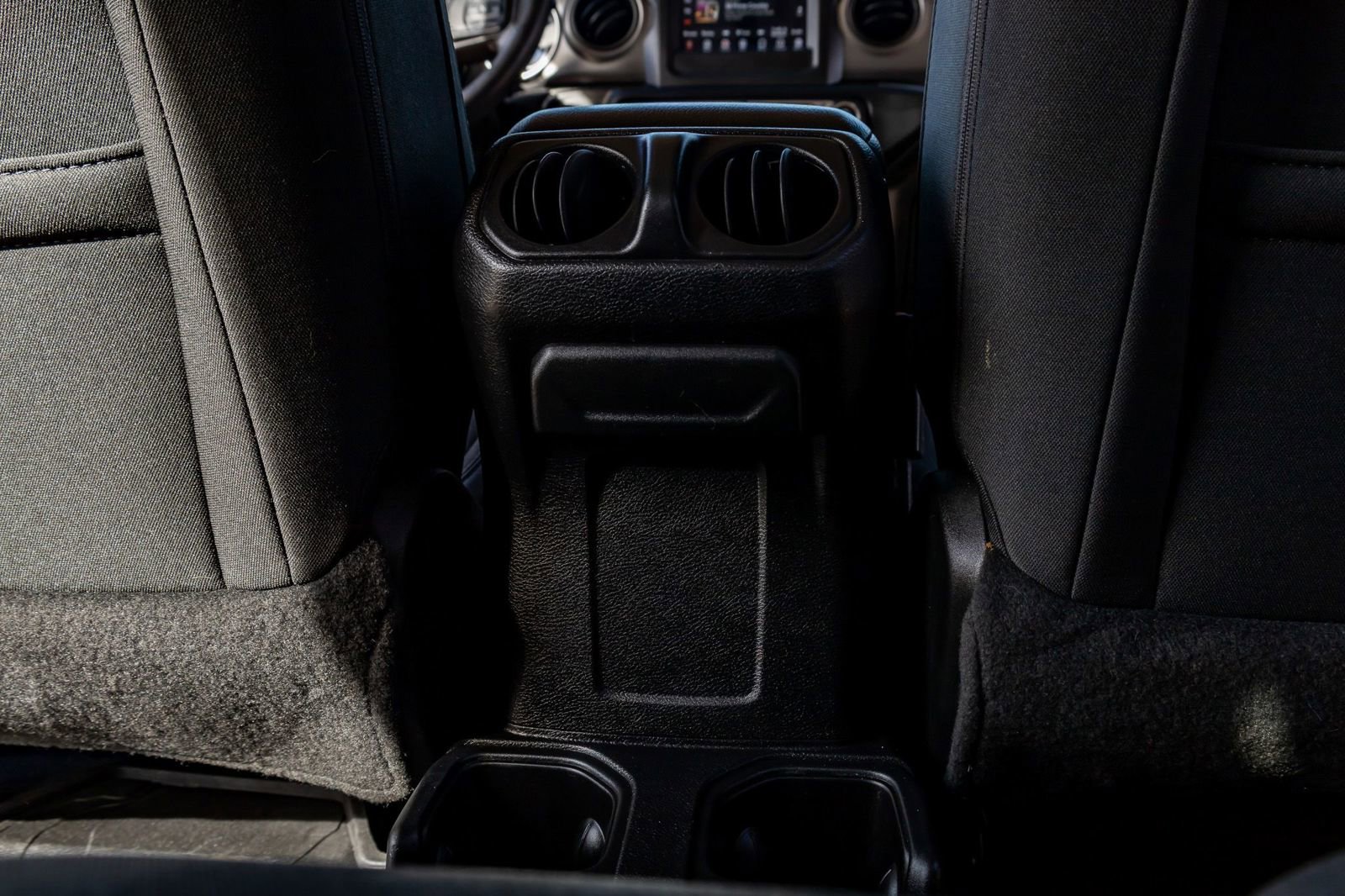 Used 2022 Jeep Gladiator Sport image 32