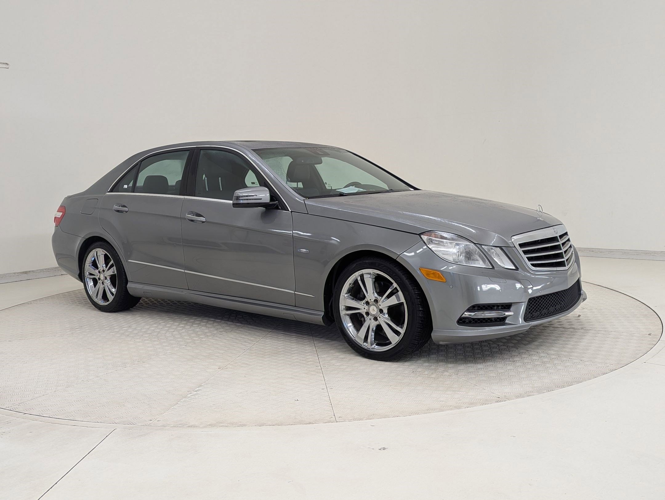 Used 2012 Mercedes-Benz E 350 4MATIC Sedan image 6