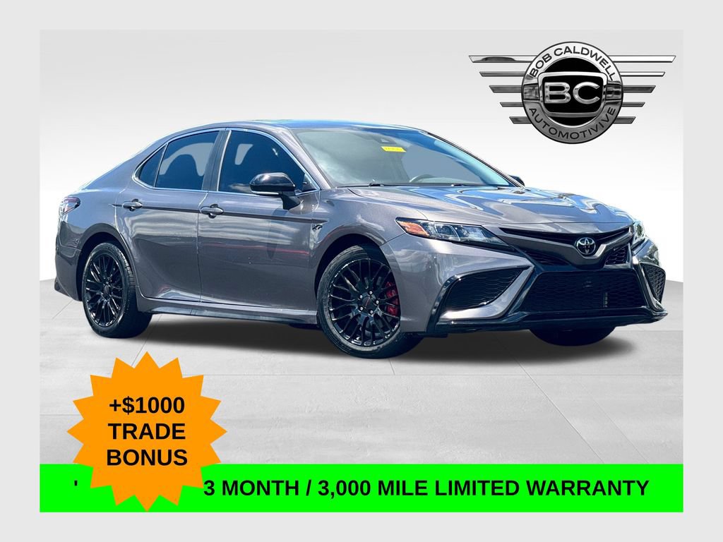 Used 2023 Toyota Camry SE FWD image 1