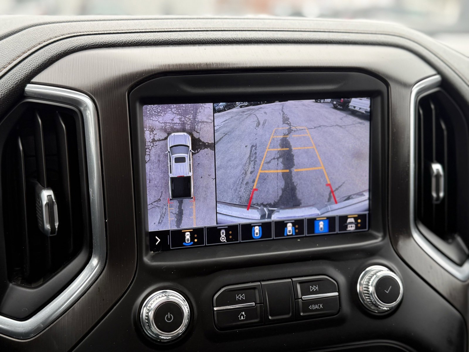 Used 2021 GMC Sierra 1500 AT4 w/ AT4 Value Package image 33