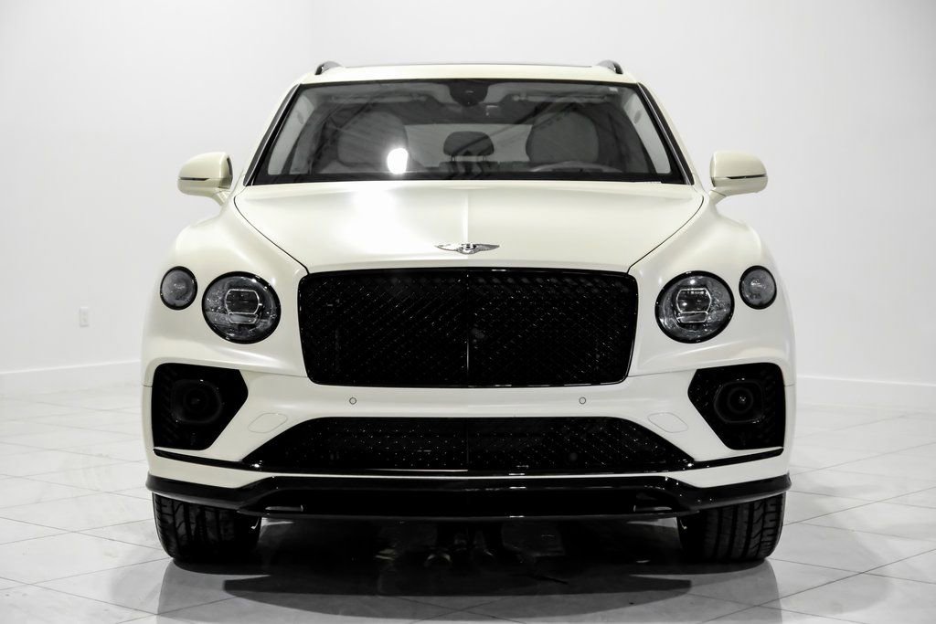 Used 2023 Bentley Bentayga Speed image 2