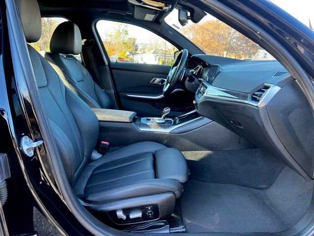 Used 2021 BMW 330i Sedan w/ Convenience Package RWD image 25