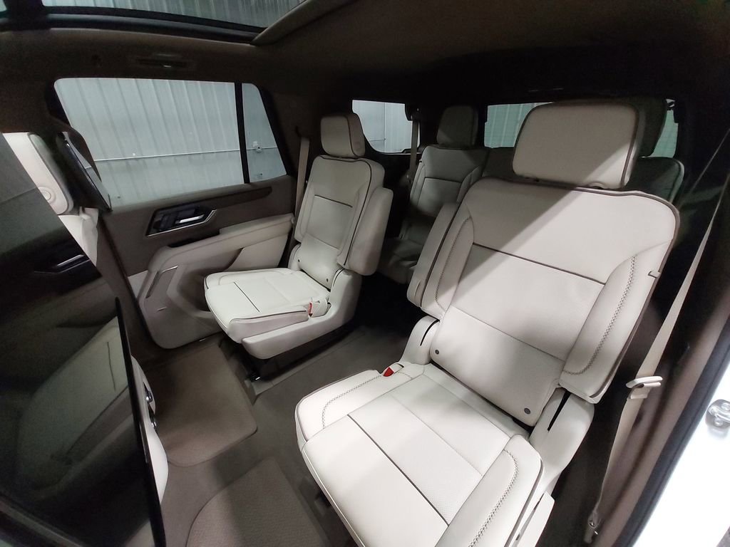 New 2026 GMC Yukon Denali w/ Advanced Technology Package image 14