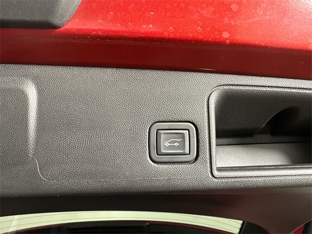 Used 2023 GMC Terrain AT4 w/ Tech Package image 9