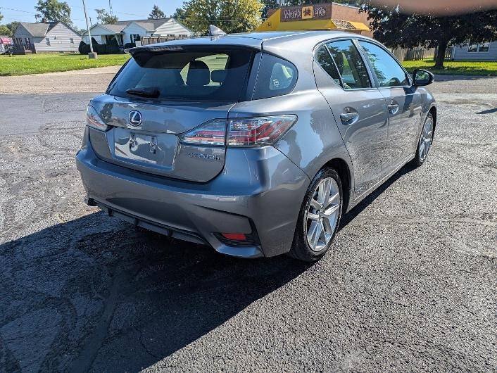 Used 2015 Lexus CT 200h w/ Seat Comfort Package FWD image 7