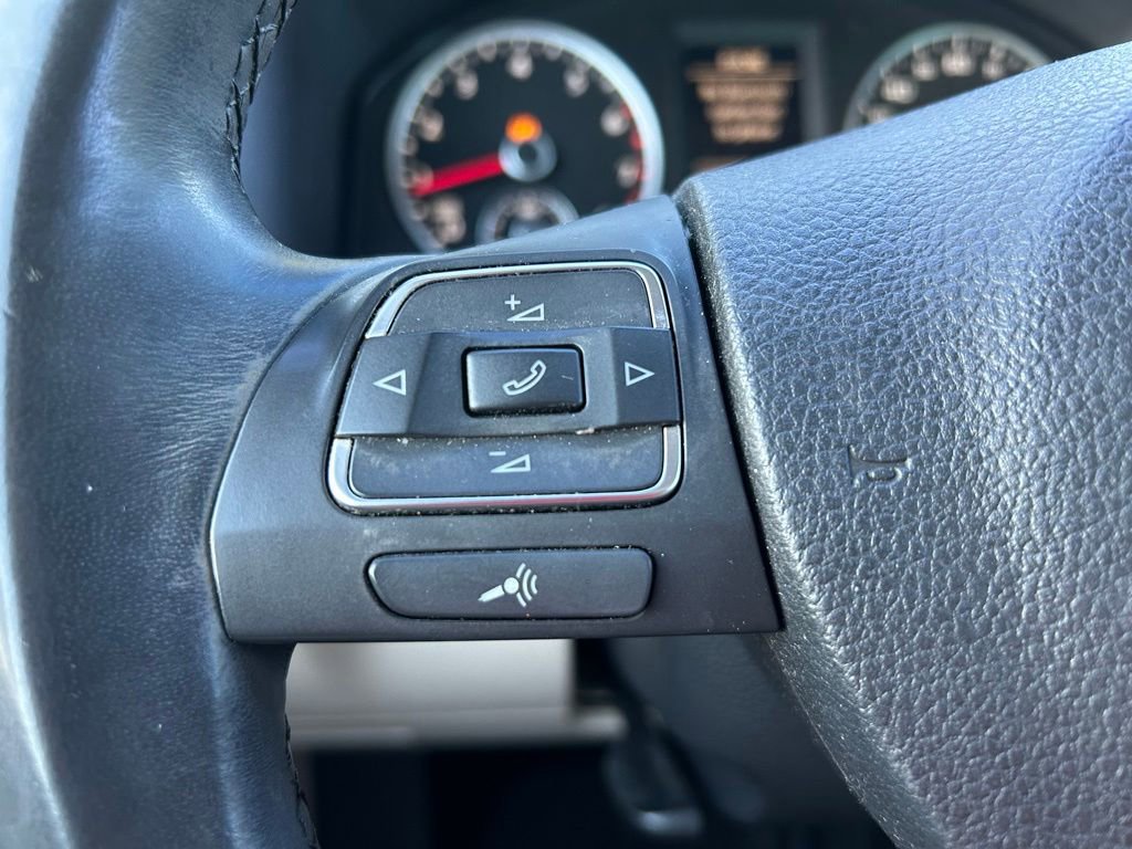 Used 2012 Volkswagen Tiguan SE FWD image 20
