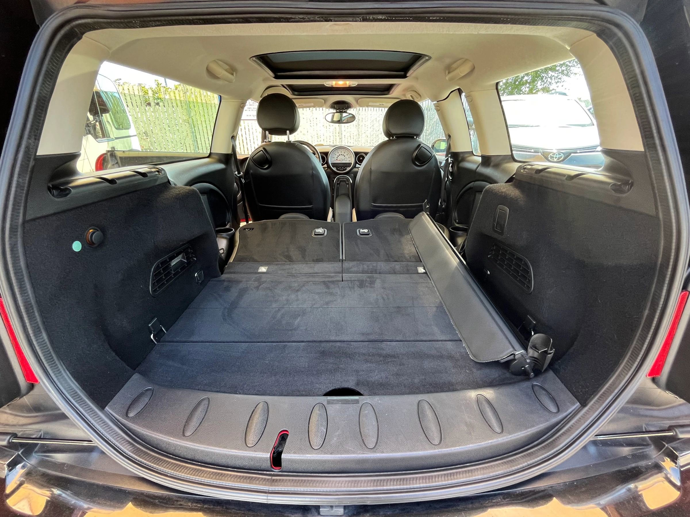 Used 2011 MINI Cooper Clubman image 23