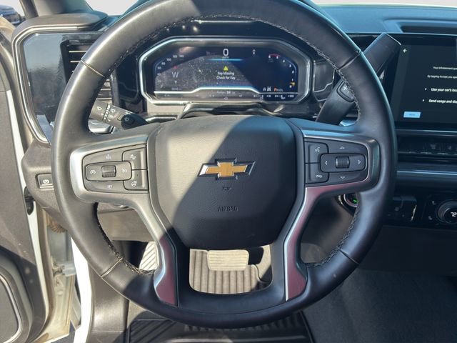 Used 2025 Chevrolet Silverado 3500 LTZ AWD/4WD image 18