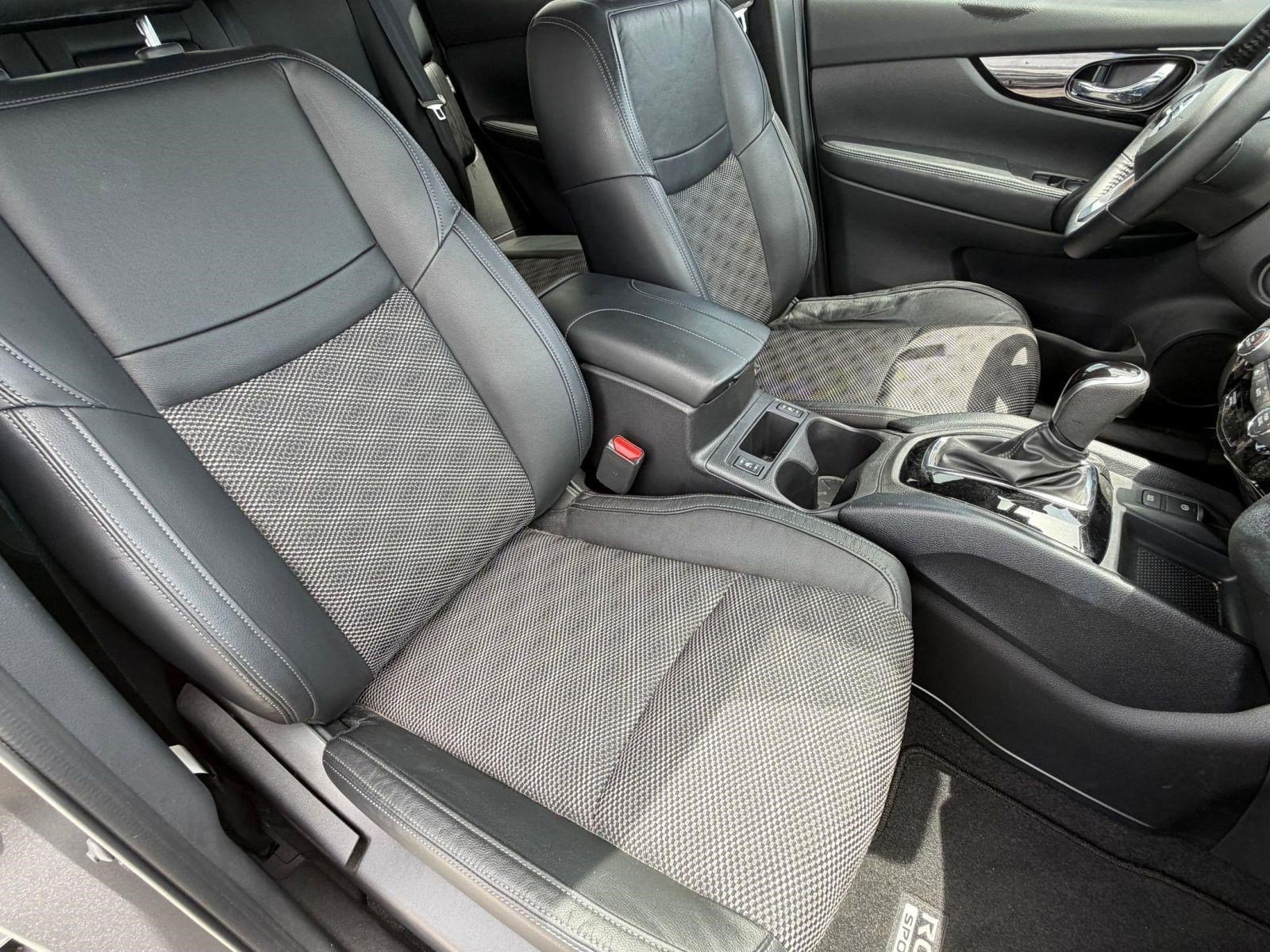 Used 2021 Nissan Rogue Sport SV w/ Technology Package FWD image 20