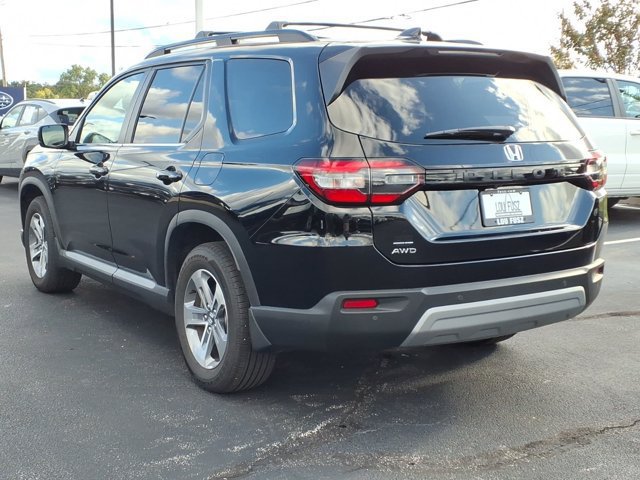 Used 2025 Honda Pilot EX-L image 5
