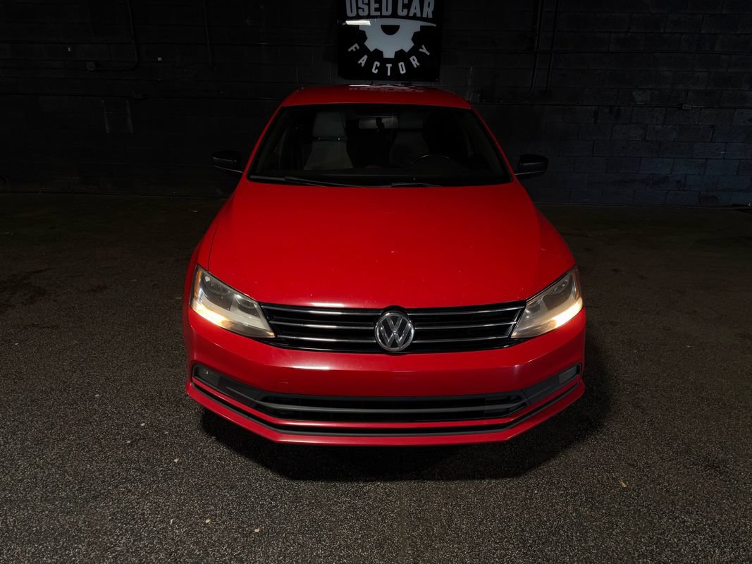 Used 2015 Volkswagen Jetta Sport FWD image 9