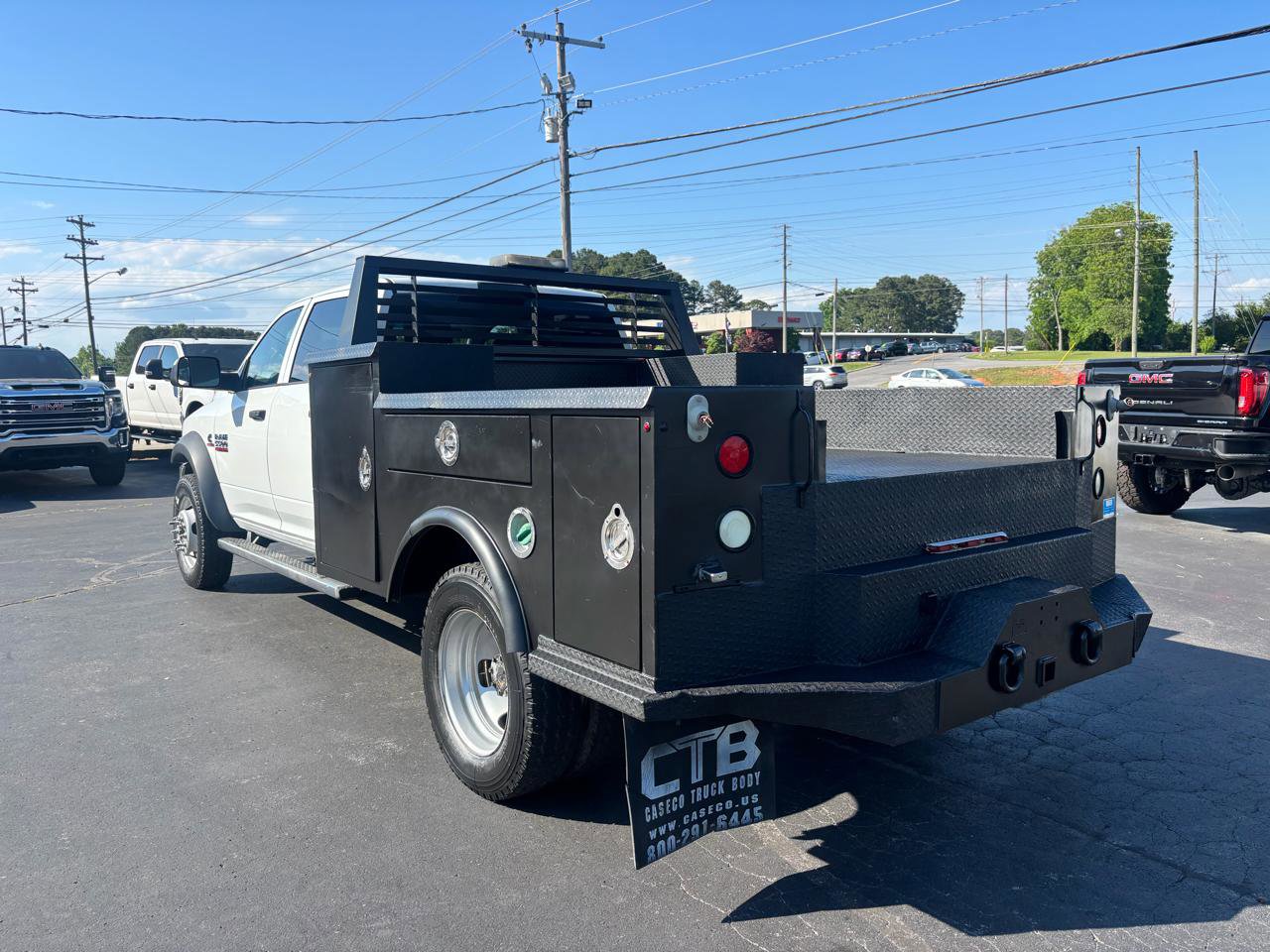 Used 2015 RAM 5500 Tradesman w/ Chrome Appearance Group AWD/4WD image 7