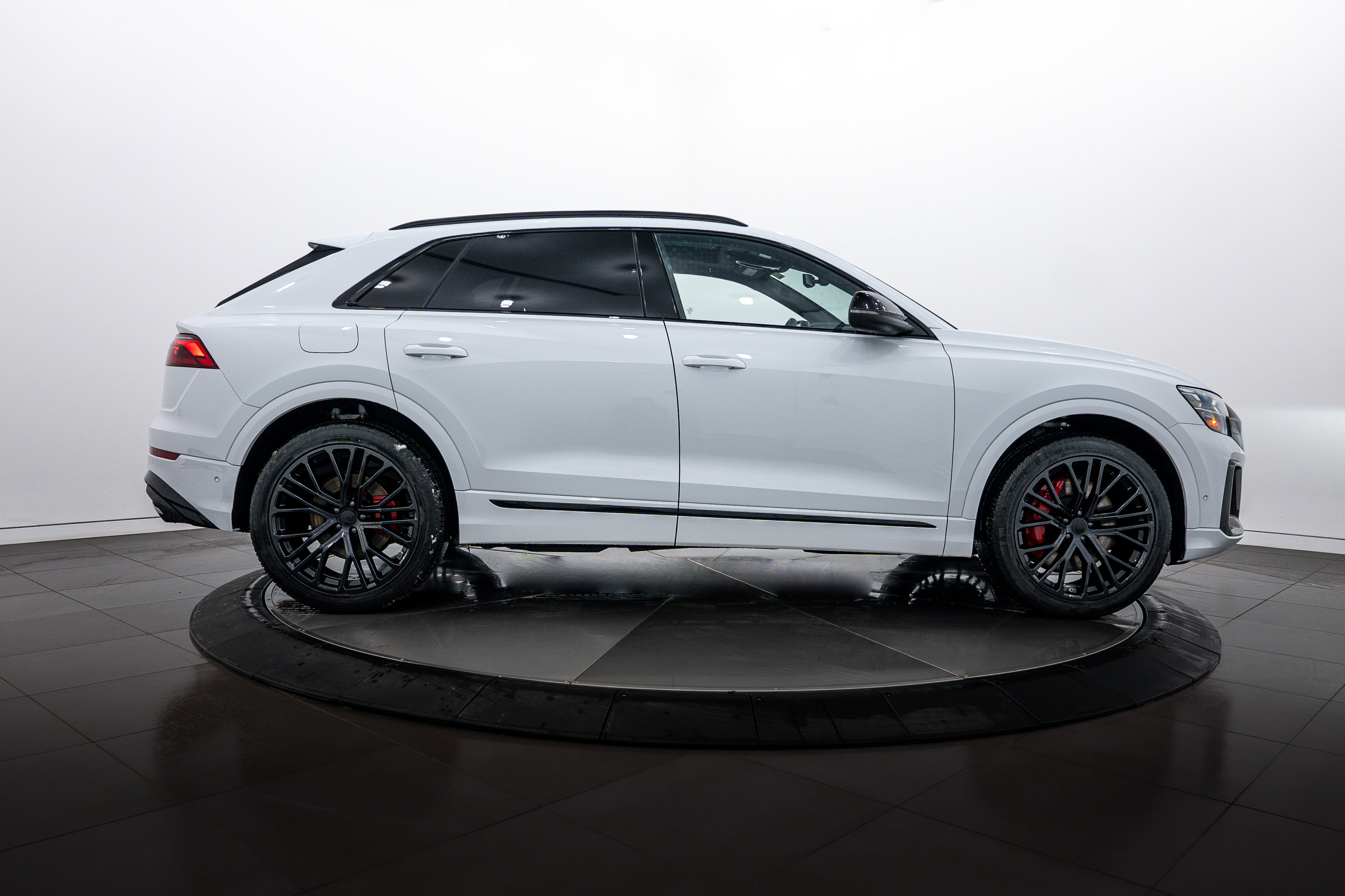 New 2026 Audi SQ8 Prestige image 3