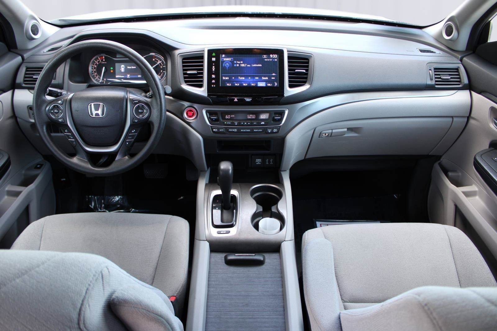 Used 2016 Honda Pilot EX image 2