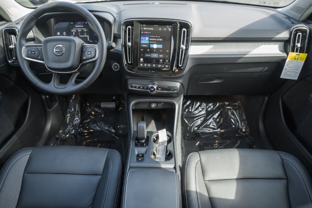 New 2026 Volvo XC40 B5 Core w/ Protection Package Premier AWD/4WD image 19