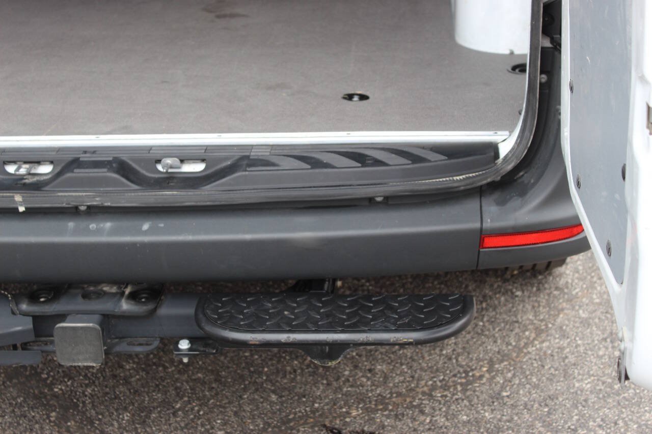 Used 2025 Mercedes-Benz Sprinter 2500 image 16
