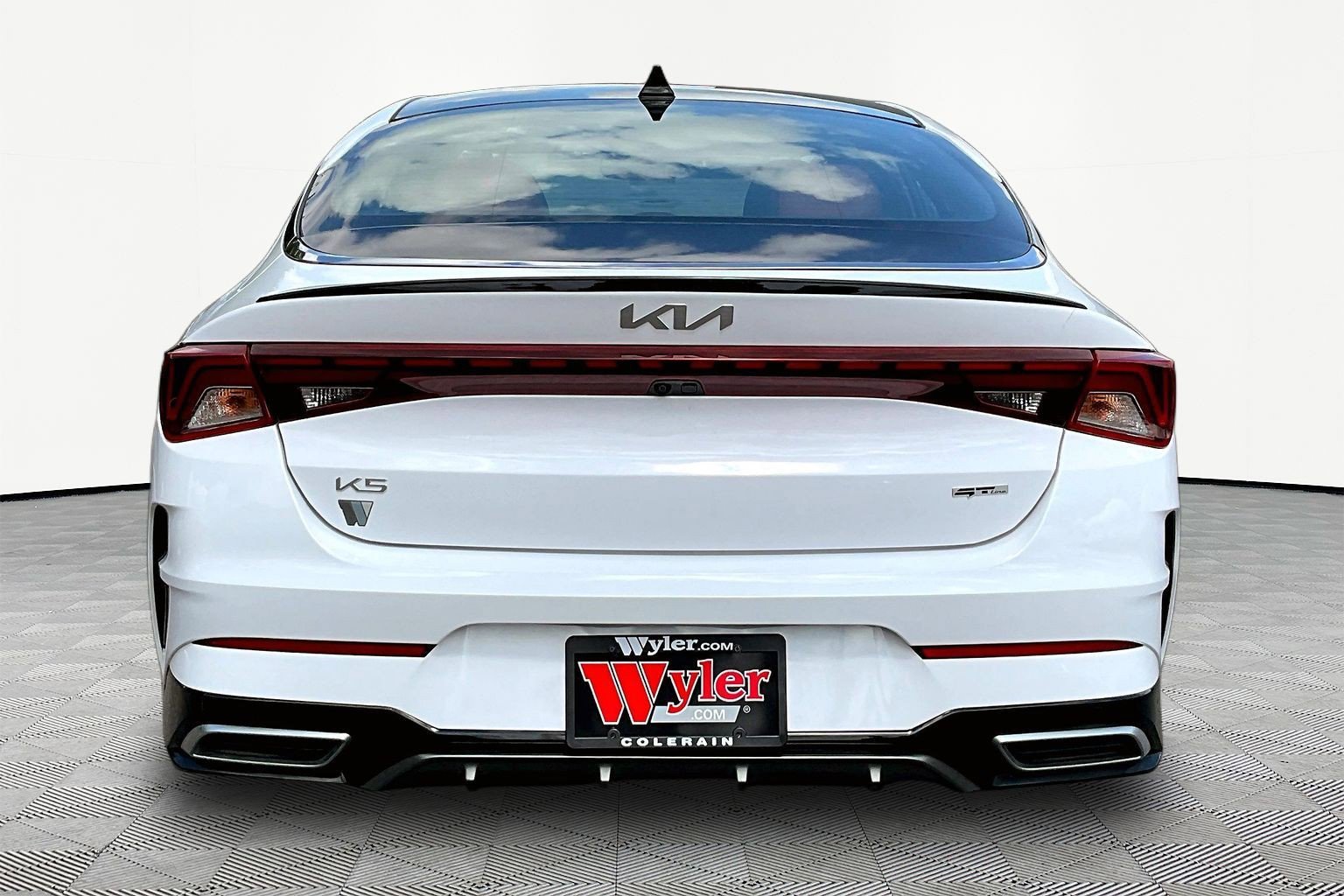 Used 2023 Kia K5 GT-Line AWD/4WD image 5
