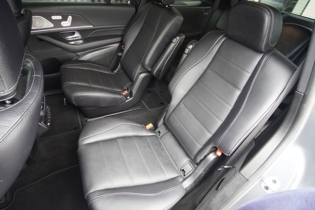 Used 2022 Mercedes-Benz GLS 450 4MATIC image 30