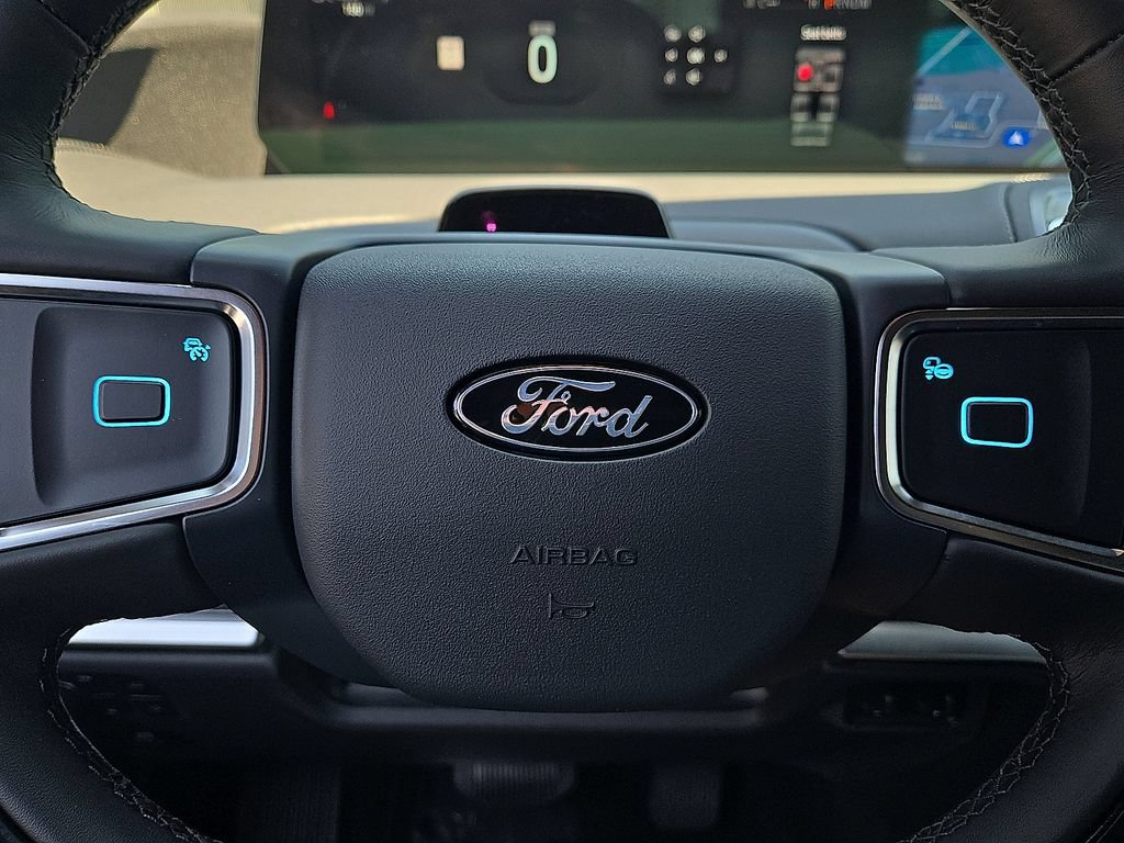 Used 2025 Ford Expedition Platinum w/ Stealth Performance Package AWD/4WD image 19