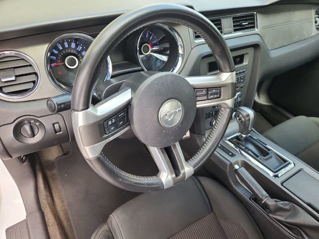 Used 2014 Ford Mustang Coupe image 10