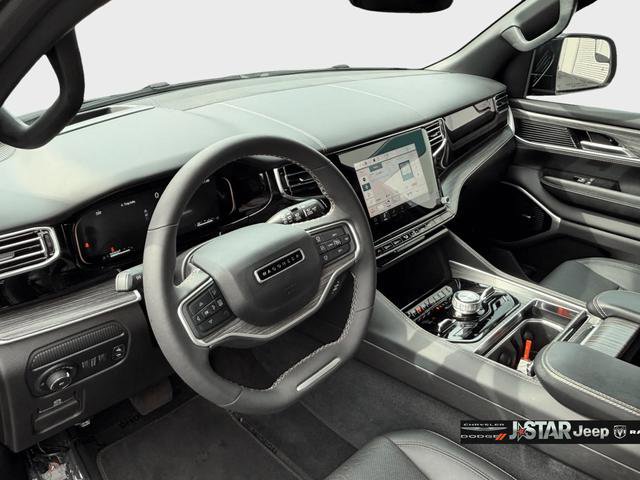 Used 2024 Jeep Wagoneer Series III w/ Premium Group I AWD/4WD image 11