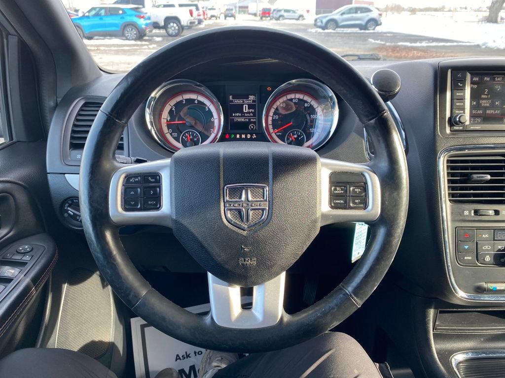 Used 2017 Dodge Grand Caravan GT image 29