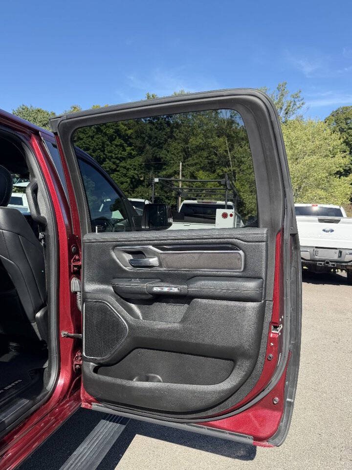 Used 2019 RAM 1500 Laramie w/ Sport Appearance Package AWD/4WD image 24