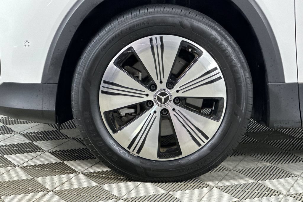 Certified 2024 Mercedes-Benz EQB 250+ image 33
