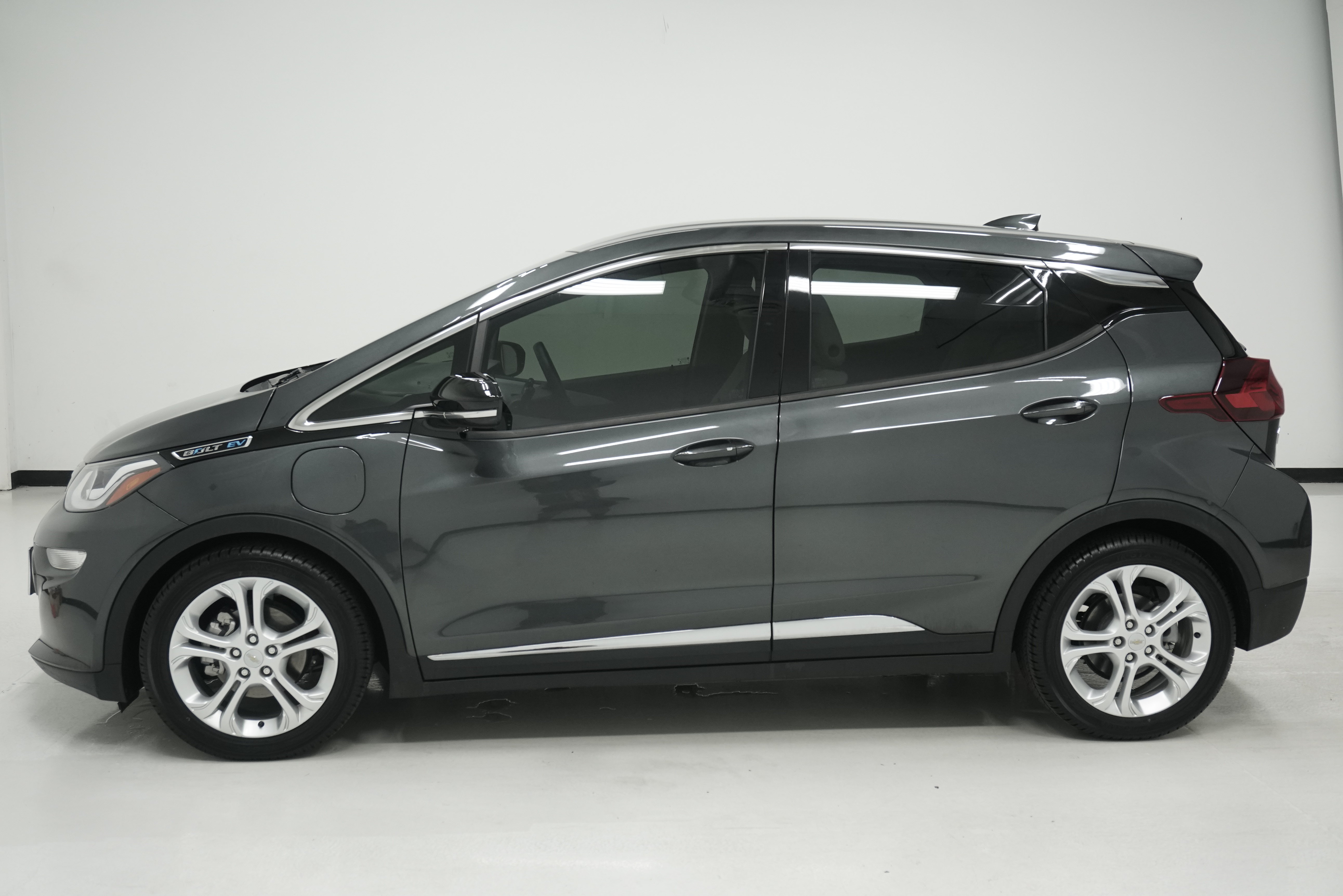 Used 2019 Chevrolet Bolt LT FWD image 7