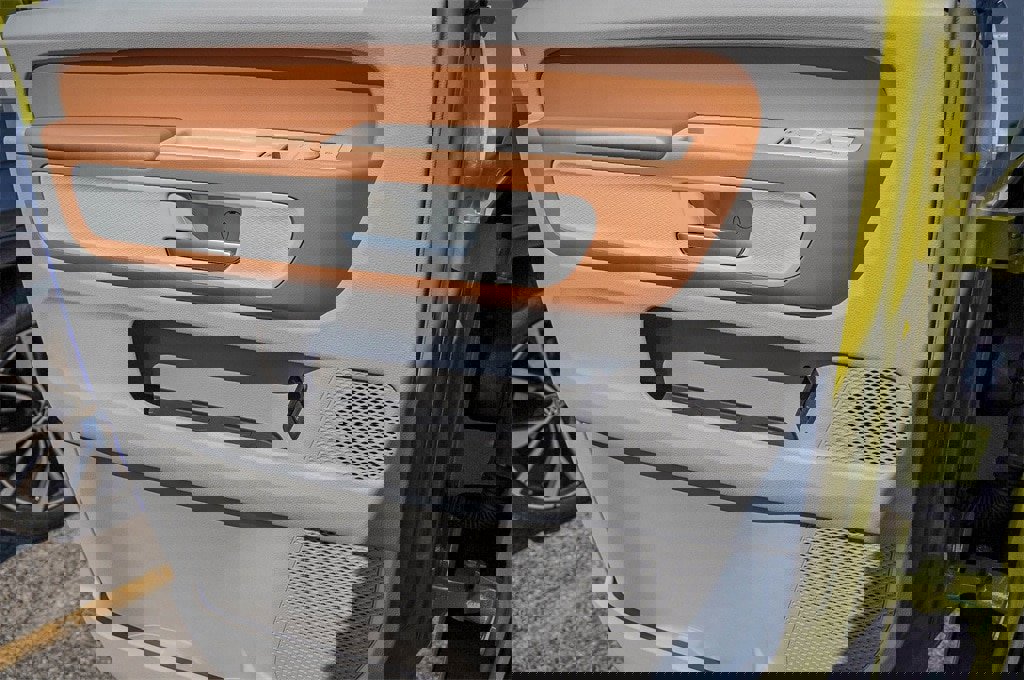 New 2025 Volkswagen ID. Buzz 1st Edition image 16