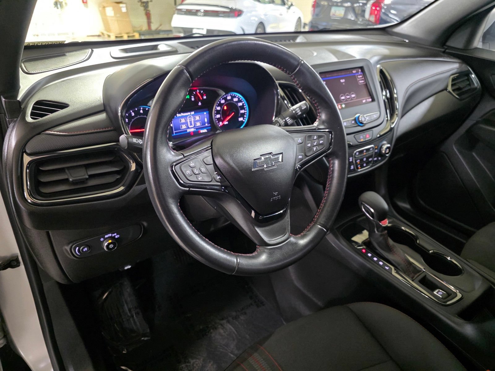 Used 2022 Chevrolet Equinox RS FWD image 24