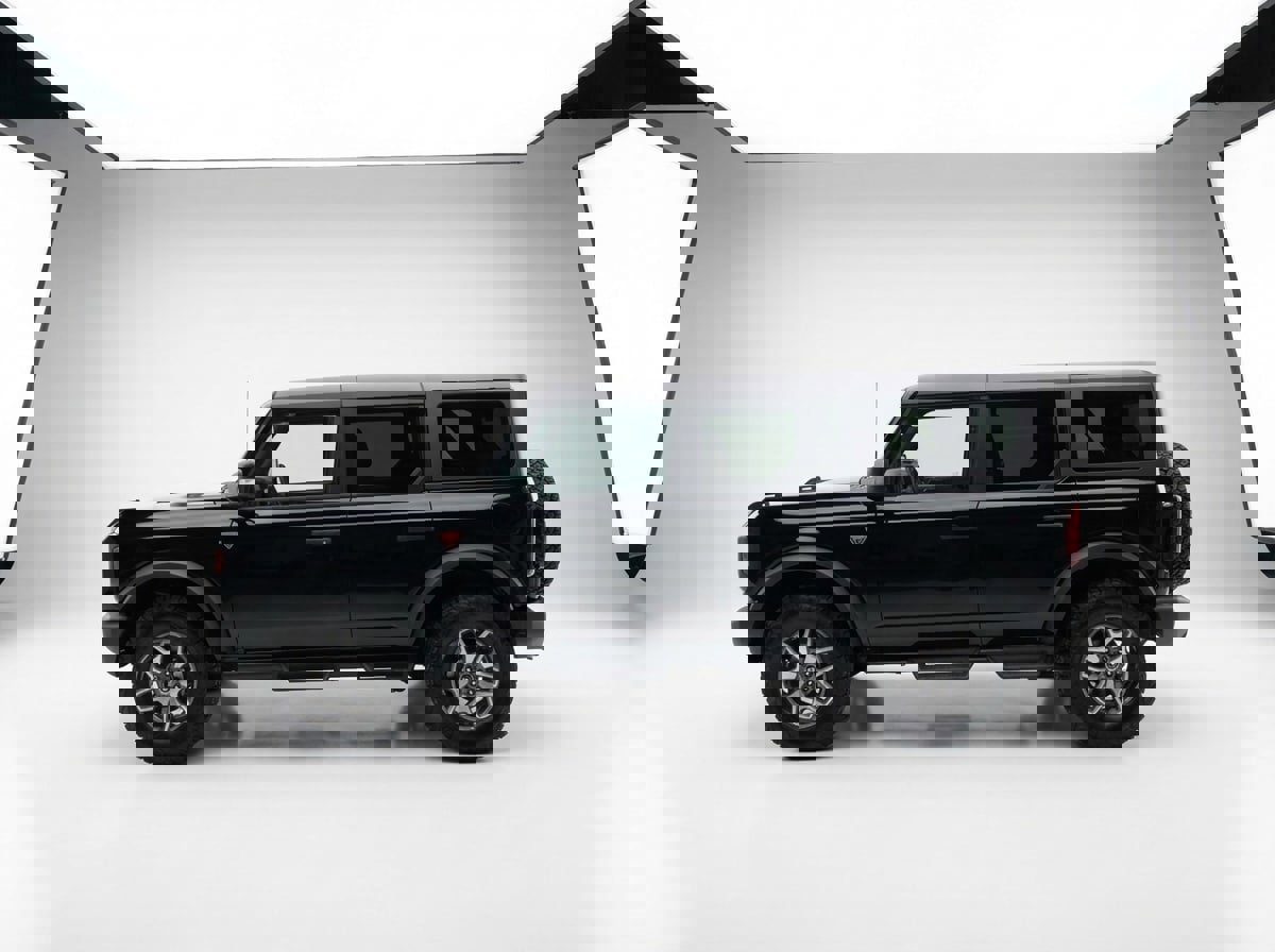 Used 2024 Ford Bronco Badlands image 10