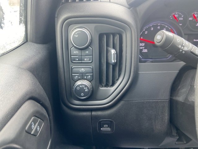 Used 2022 Chevrolet Silverado 1500 Custom image 18