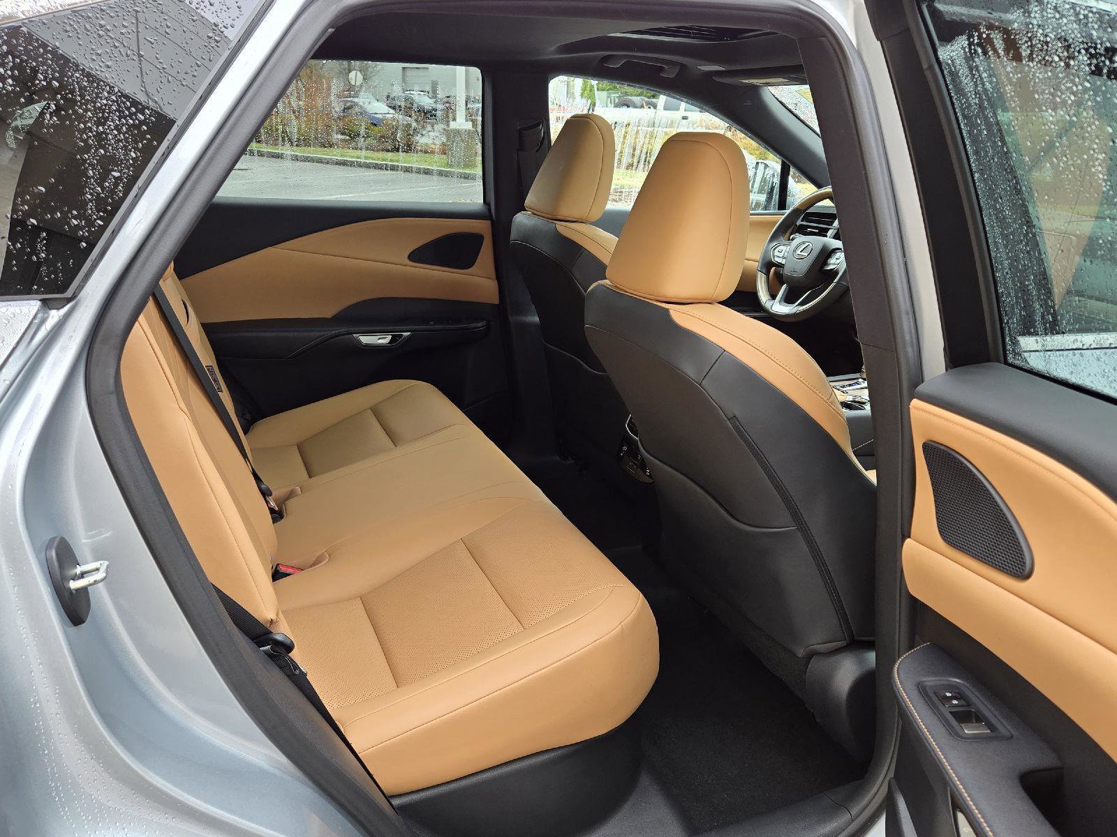 Used 2025 Lexus RX 350 Premium w/ Accessory Package image 16