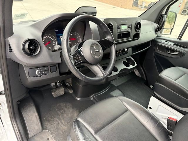 Used 2025 Mercedes-Benz Sprinter 2500 image 11