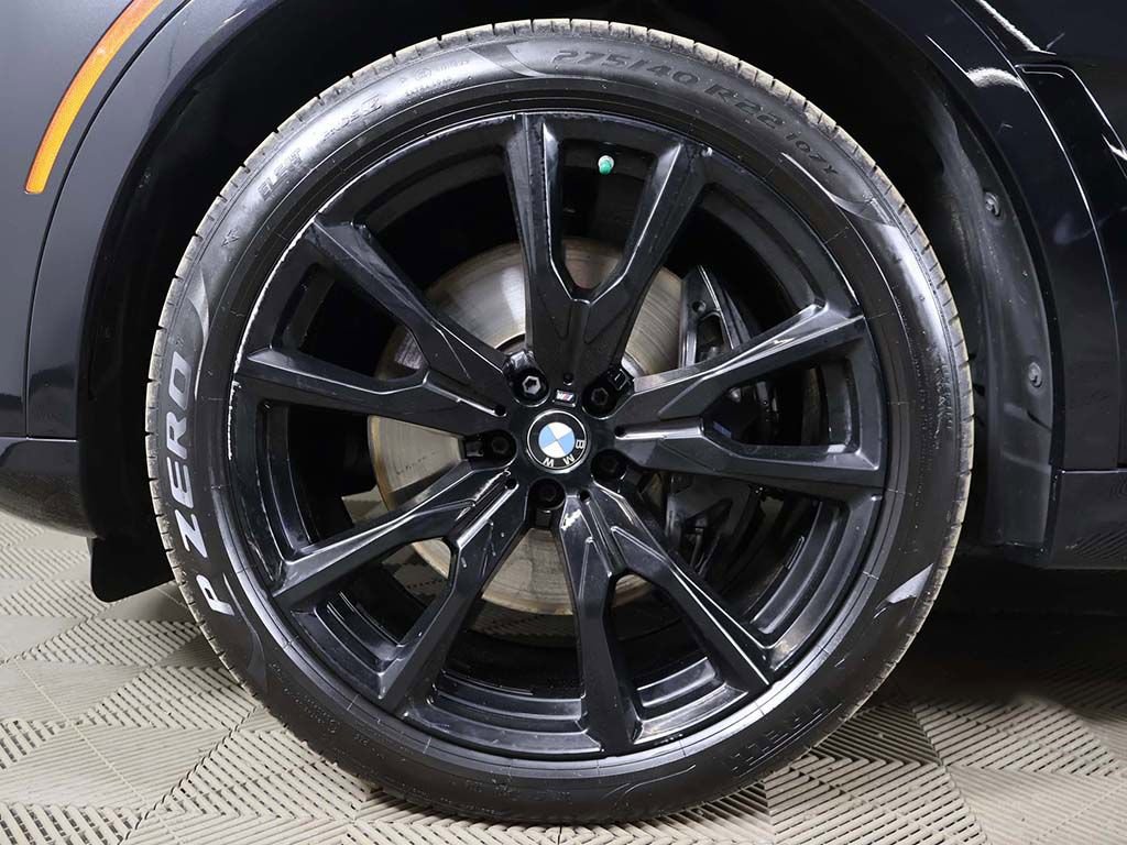 Used 2023 BMW X7 xDrive40i w/ M Sport Package image 23