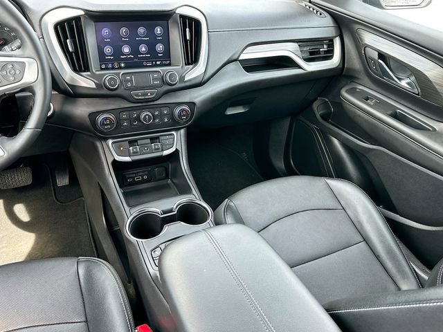 Used 2024 GMC Terrain SLT image 22