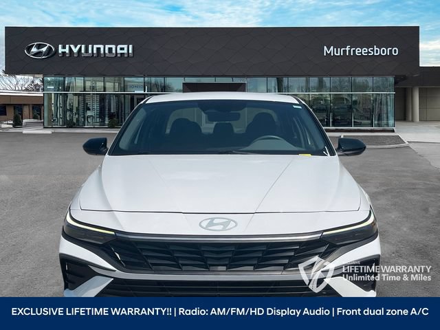 Certified 2025 Hyundai Elantra Sport FWD image 2